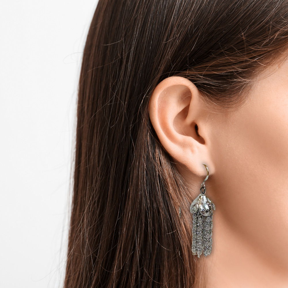 Vintage Chain Tassel Fringe Dangle Hook Earrings Silver Tone Jellyfish Retro